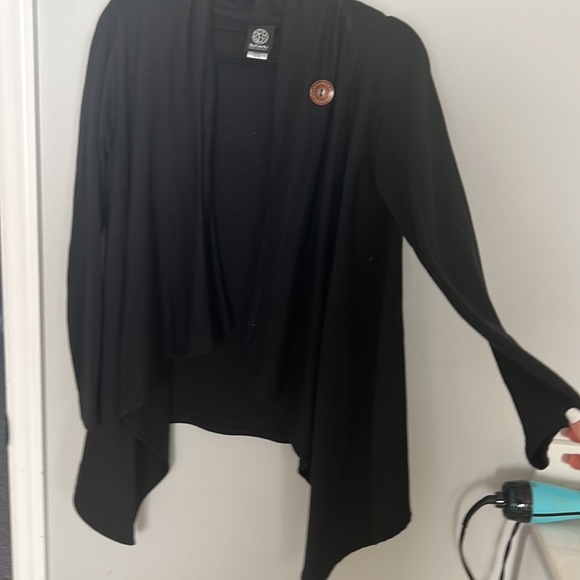 Black cardigan with button - Picture 4 of 5